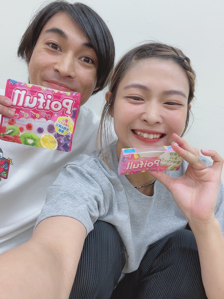 ririri_min's tweet photo. 初日あけた〜ご来場頂いたお客様ありがとうございます☺️☺️

ゲネから続き初めて同じver.を2回通した気がするなあ🤔とかおもいながら。。

やっぱりお客さんが見て��るからこそ変わる事がいっぱいあって、だからこそもっともっと皆んなに届くようにこの本と向き合い続けないとって思った1日✨
 #在り学 https://t.co/sBLXn09bf9