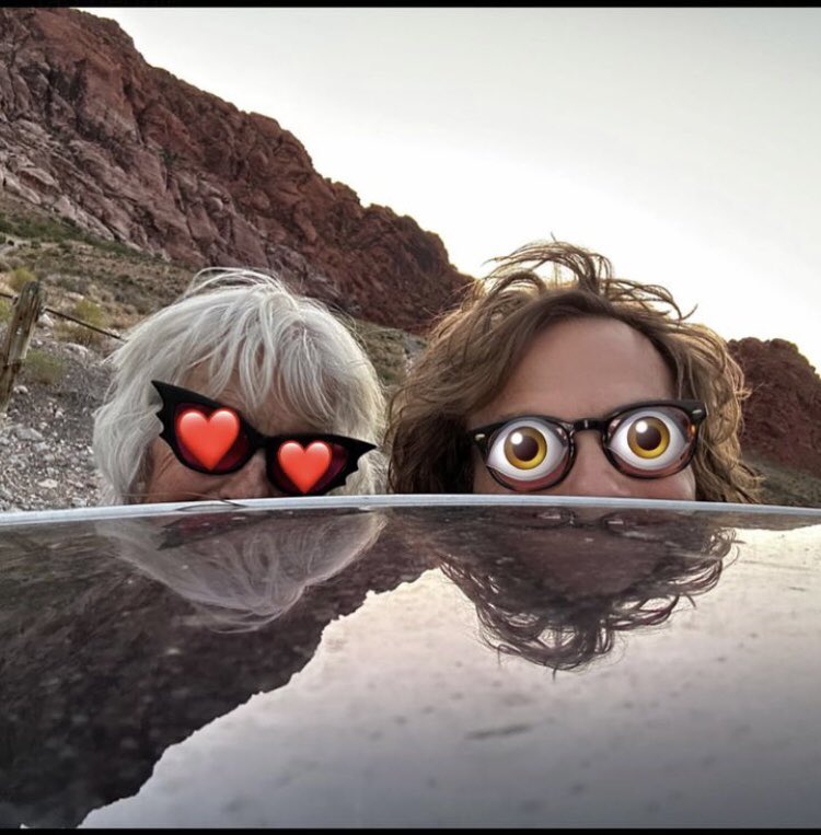 RumpleButtercu9's tweet photo. So pleased @GUBLERNATION posted lots this month🍌 Love all of them but most of all those photos with his Mom💜
Congratulations on Pumpkin Patch Press m’dear💙 Really looking forward to #TheLittleKidwiththeBigGreenHand
joining my #RumpleButtercup books🙃 https://t.co/mBH5dwtczC