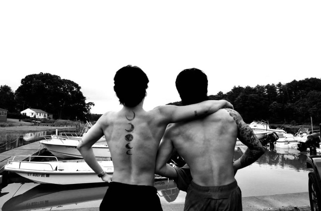 offmonoff's tweet image. QUE ISSO TA MALUCO PORRA