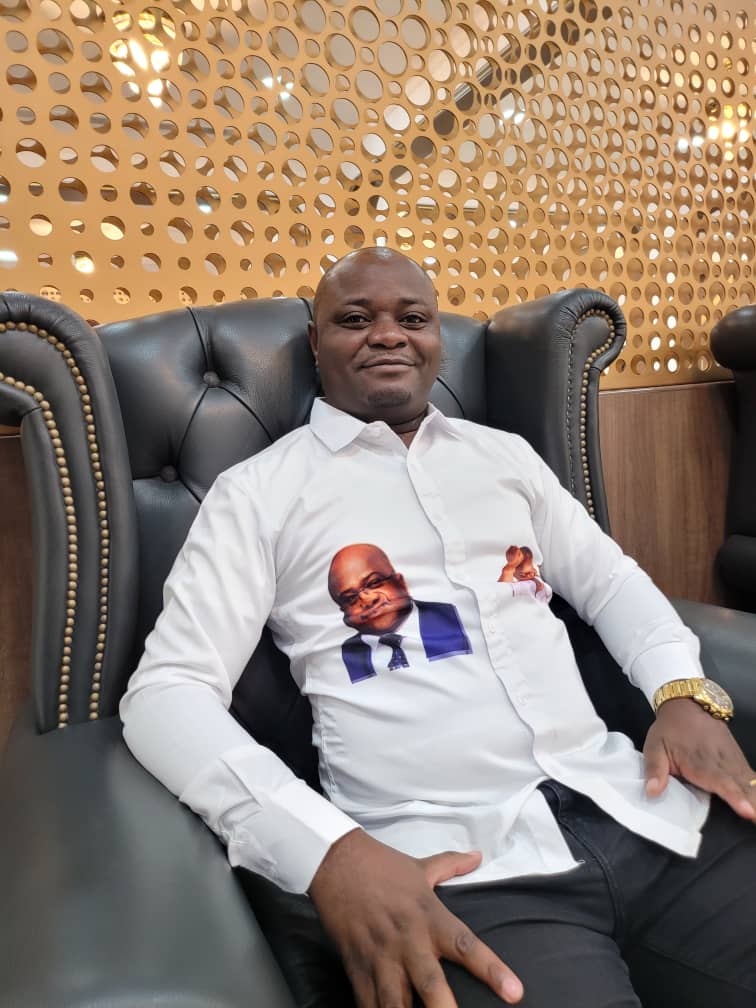 ErickEdiho's tweet image. Chose promis.Chose due. Le président ai de L'UNC le SG @BillyKambale1 en route pour Kananga. #Explique la décision pourquoi @FelixTshisekedi le choix de l'UNC en 2023. Bon séjour mon #général5 étoile 🌟 🌟 🌟 🌟 🌟