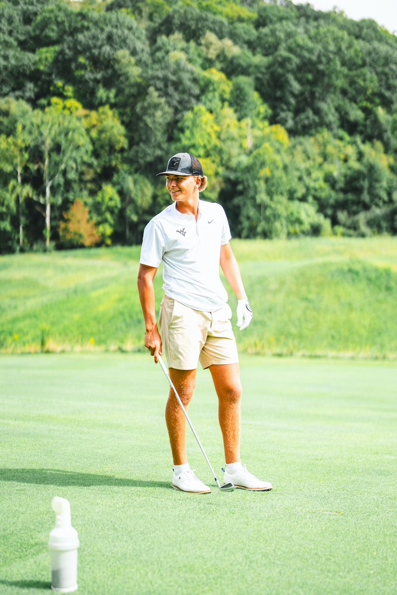 WVUGolf's tweet photo. 3️⃣ more days!

#HailWV https://t.co/eVdEOzcjrR