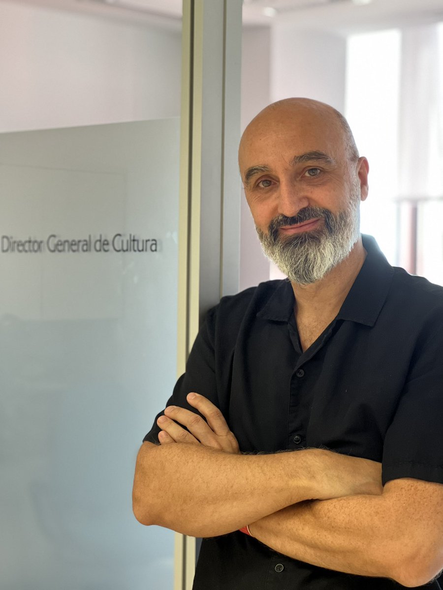 Hace algo más de 4 años recibí de <a href="/JLambanM/">Javier Lambán</a> la encomienda de llevar la DG de Cultura del <a href="/GobAragon/">Gobierno de Aragón</a>.
Hoy se anuncia mi cese.
Enorme responsabilidad, voluntad de servicio, trabajo y desvelos. También aprendizaje, satisfacciones y alguna amistad.
Gracias a todos, gracias Presi.