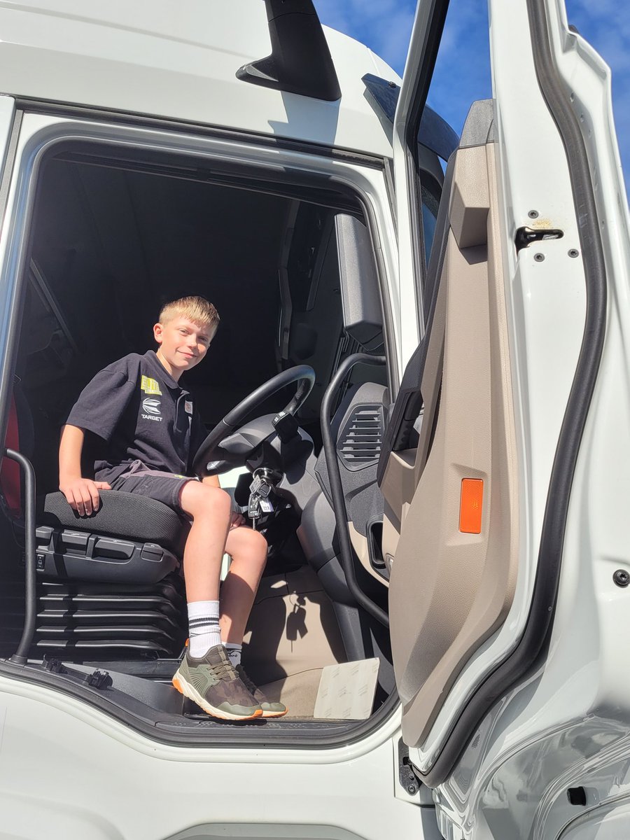 Arthur Allston (@kingarthur180) on Twitter photo Met Tom (and Nelly the dog!) today from <a href="/sevenasset/">Seven Asset</a> and talked about darts! I also got to sit in one of their lorries ๐! Thanks to <a href="/sevenasset/">Seven Asset</a> for sponsoring and supporting me with my darts.๐ฏ
<a href="/YouthSudbury/">Sudbury Youth Elite1 Darts Academy</a> <a href="/Stowdarts/">Stowmarket Youth Darts Development School</a> <a href="/TargetDarts/">Target Darts</a> <a href="/TargetElite1/">Target Elite 1</a> <a href="/lorraine180/">lorraine winstanley</a> <a href="/sidekick4sports/">Sidekick Sports UK</a> Met Tom (and Nelly the dog!) today from <a href="/sevenasset/">Seven Asset</a> and talked about darts! I also got to sit in one of their lorries ๐! Thanks to <a href="/sevenasset/">Seven Asset</a> for sponsoring and supporting me with my darts.๐ฏ
<a href="/YouthSudbury/">Sudbury Youth Elite1 Darts Academy</a> <a href="/Stowdarts/">Stowmarket Youth Darts Development School</a> <a href="/TargetDarts/">Target Darts</a> <a href="/TargetElite1/">Target Elite 1</a> <a href="/lorraine180/">lorraine winstanley</a> <a href="/sidekick4sports/">Sidekick Sports UK</a>