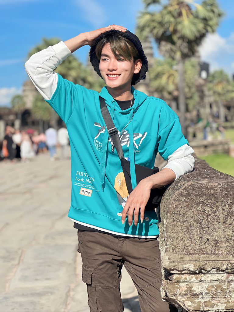 ហាយនប់