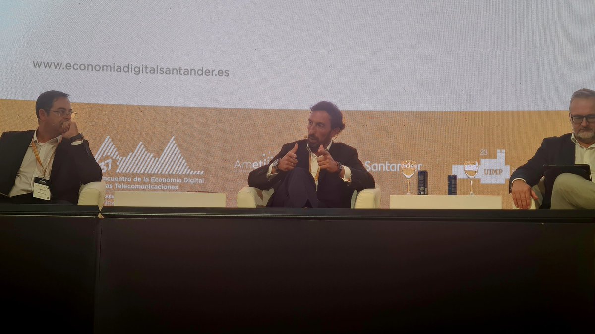 Luis Pardo Céspedes (@luispardo1) on Twitter photo "Con Kit Digital se ha abierto una puerta que se han sumado pymes y deberia darse mas continuidad" <a href="/JLMZabala/">Jose Luis M. Zabala</a> <a href="/SageSpain/">Sage Spain</a>
"Hay que pensar en las empresas medianas con plan especifico" <a href="/felix_mon/">felix Monedero</a> <a href="/SAPSpain/">SAP España</a>
"Las pymes con AI para eficiencia " <a href="/SamsungEspana/">Samsung España</a>
<a href="/AMETIC_es/">AMETIC</a> #santander37 "Con Kit Digital se ha abierto una puerta que se han sumado pymes y deberia darse mas continuidad" <a href="/JLMZabala/">Jose Luis M. Zabala</a> <a href="/SageSpain/">Sage Spain</a>
"Hay que pensar en las empresas medianas con plan especifico" <a href="/felix_mon/">felix Monedero</a> <a href="/SAPSpain/">SAP España</a>
"Las pymes con AI para eficiencia " <a href="/SamsungEspana/">Samsung España</a>
<a href="/AMETIC_es/">AMETIC</a> #santander37