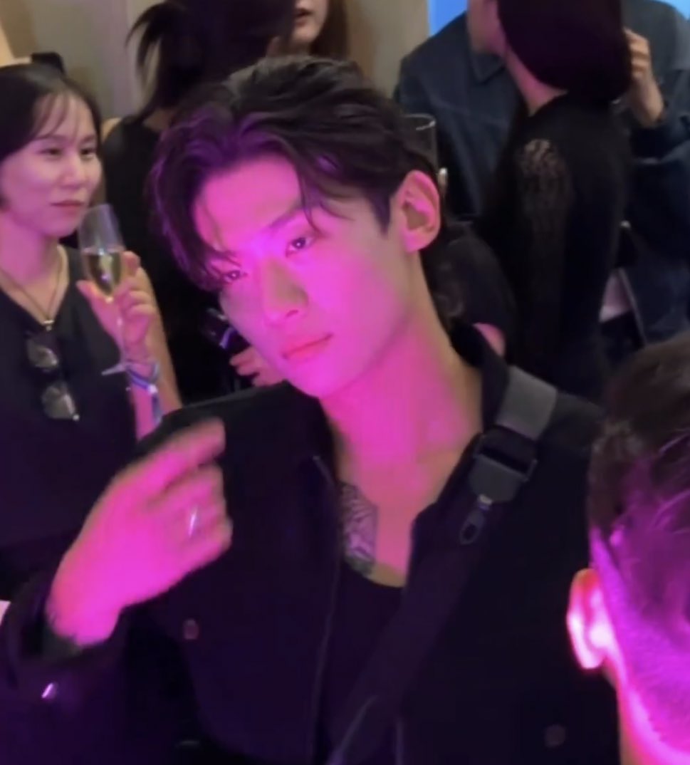 얼굴봐미친개감동되