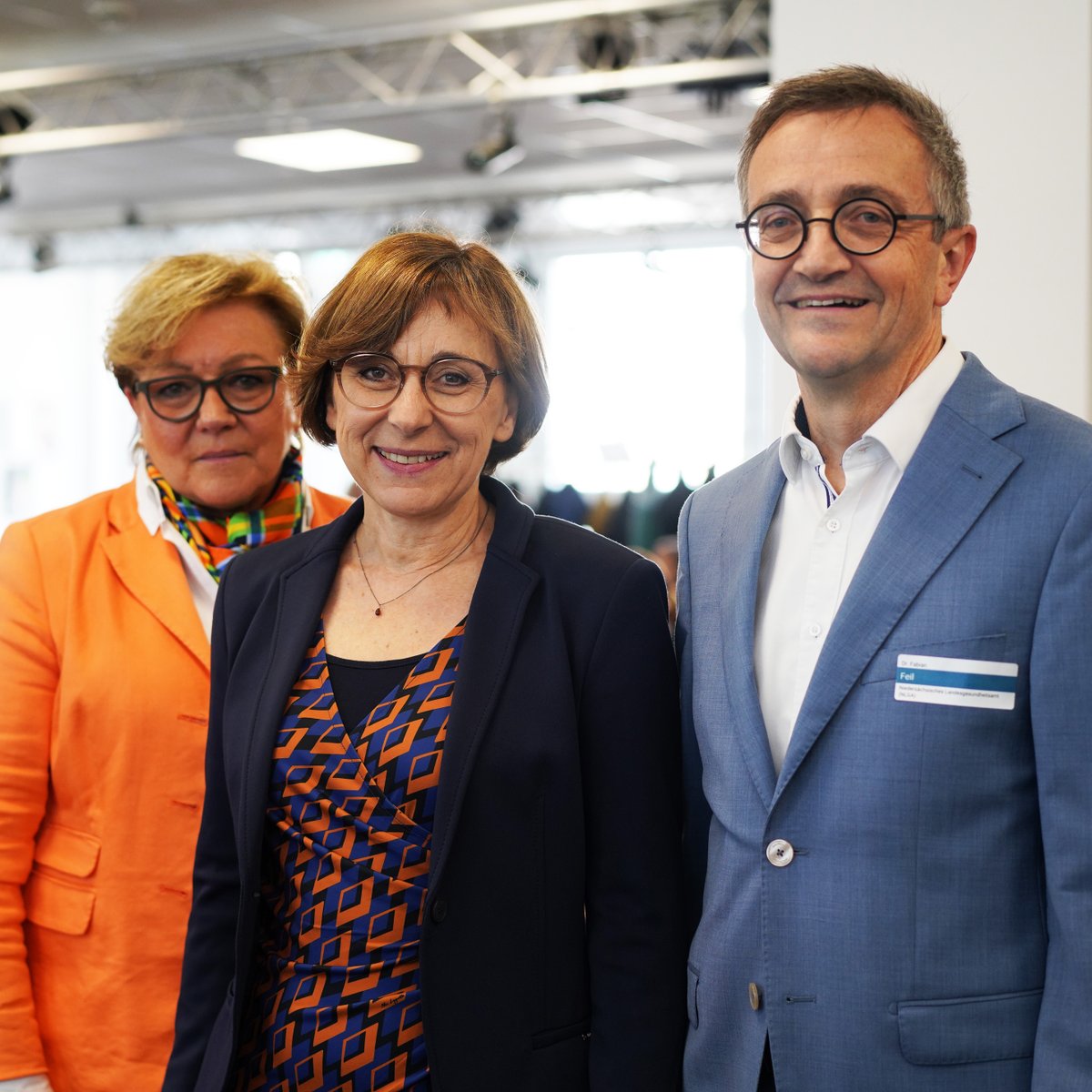 NLGA_nds's tweet photo. In Hannover findet gerade die #RobertKochTagung statt. #NLGA-Präsident Dr. Fabian Feil, Staatssekretärin Dr. Christine Arbogast und Dr. Katharina Hüppe begrüßten die Teilnehmenden und wiesen auf die Wichtigkeit des Öffentlichen Gesundheitsdienstes hin. #ÖGD @LVGundAFS https://t.co/OHudyezkdM