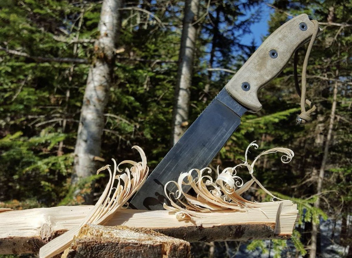 OntarioKnife's tweet photo. Large format #FixedBlade #RAT7 is a force when put to task! Built to withstand tough conditions and keep going until you’re ready to quit! 👌🏽🔪🐀 
Legacy. Adventure. Explore.
#ontarioknifecompany #ontarioknife #ontarioknives #ontarioknifeco #OKC1889  #hunting #camping #hiking https://t.co/Yc3FShK9xJ