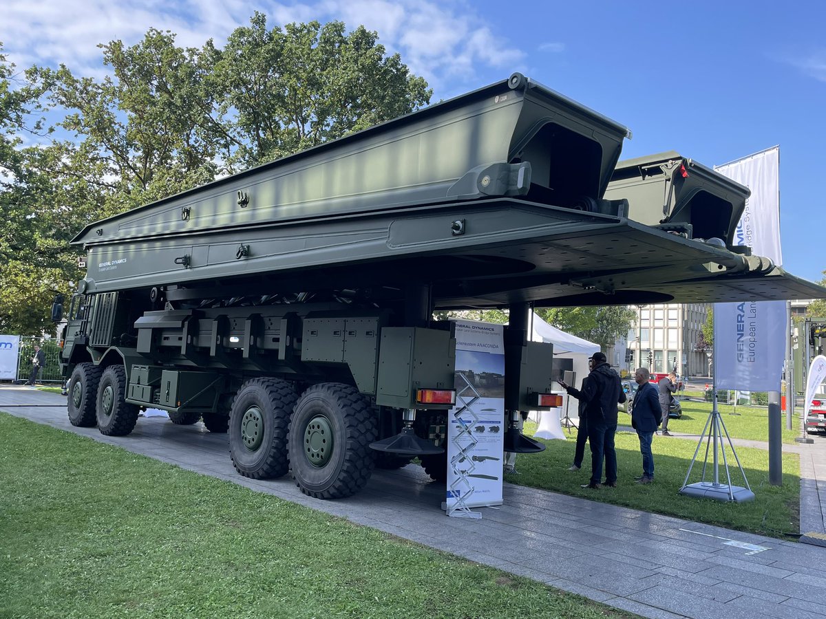 RheinmetallAG's tweet image. 📸 Impression vom zweiten Tag der #RÜNET23 in Koblenz

#RÜNET2023 @cpm_defencenetwork