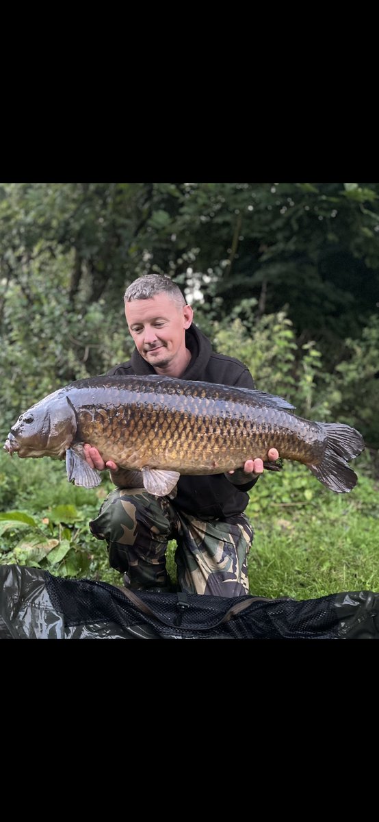 rob_carpy's tweet photo. The theory of β Do big Commons come out on full moonsβ is very much real.
#fullmoon #carpfishing #bigcommon #cheshirecarp https://t.co/RDw8VOxZIH