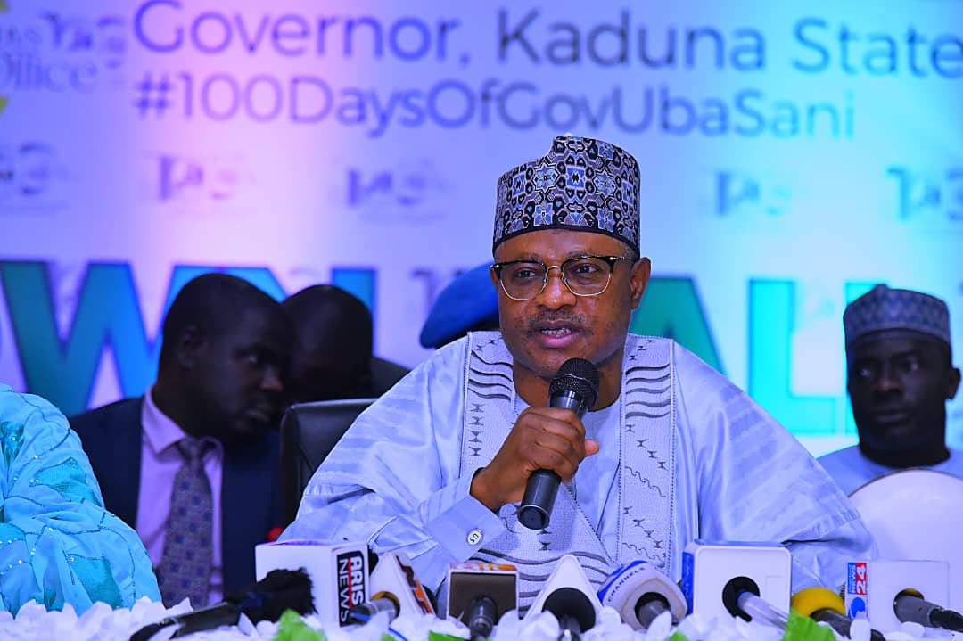 GovKaduna's tweet photo. Kaduna Update: The Executive Governor of Kaduna State, Senator Uba Sani is attending a town hall meeting at Murtala Square, Kaduna. The town hall meeting is part of the activities to mark  100 days of Senator Uba Sani as the Governor of Kaduna State.
#100DaysOfGovUbaSani https://t.co/8HDe3eKwVU