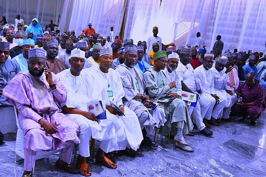 GovKaduna's tweet photo. Kaduna Update: The Executive Governor of Kaduna State, Senator Uba Sani is attending a town hall meeting at Murtala Square, Kaduna. The town hall meeting is part of the activities to mark  100 days of Senator Uba Sani as the Governor of Kaduna State.
#100DaysOfGovUbaSani https://t.co/8HDe3eKwVU