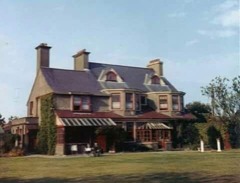 KillesterTweet's tweet image. Killester House once stood where The Bramblings is now. #Dublin #LocalHistory  #Killester