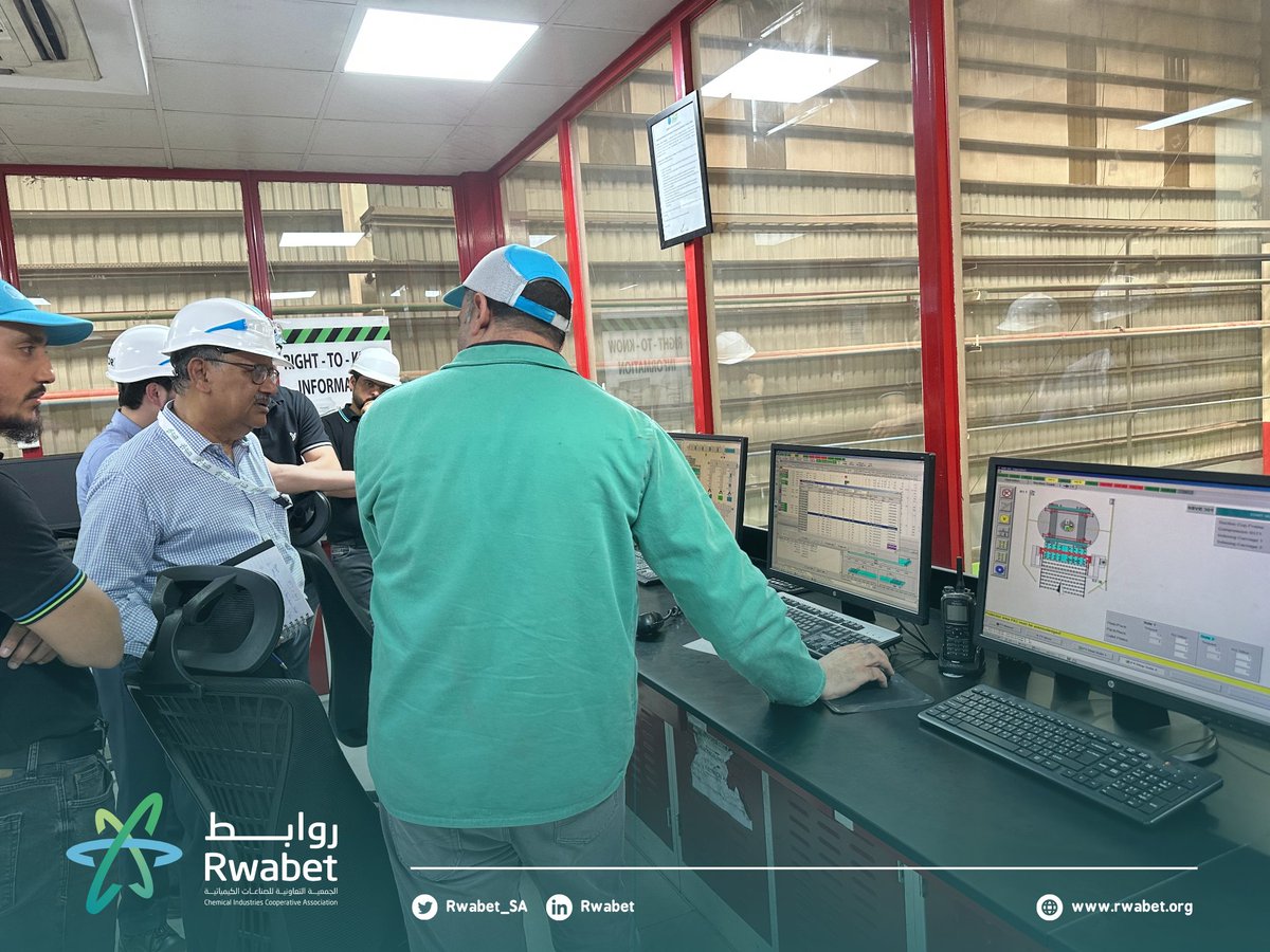 Rwabet_SA's tweet photo. (١) جانب من الجولة الميدانية لتقييم #سيري في مصنع شركة العبيكان للزجاج مع فريق الشركة في من��قة الإنتاج.
#مصنع_شركة_العبيكان_للزجاج #مصانع_المستقبل https://t.co/e7lX38UBtx