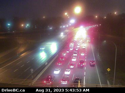 Traffic is now backed up to the north end of the #AlexFraser - Use #MasseyTunnel or #Pattullo