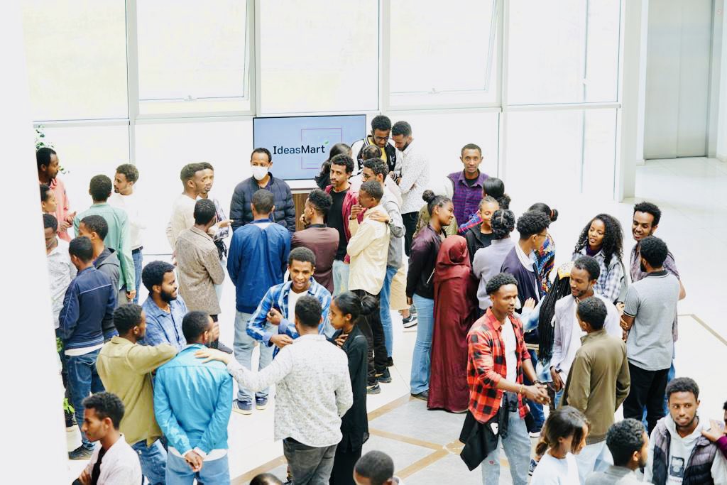 DanEnergyET's tweet photo. Igniting Change: Discussing Ideas for Progress! #IdeasMart at IdeaSquare @DanEnergyET https://t.co/jjZA6aY0f4