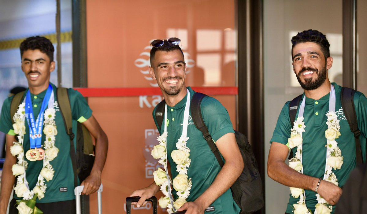 Saudi_Cycling's tweet photo. 📸
وصـــول الأبطــــال  🛬🇸🇦 https://t.co/L7BNL2uryl