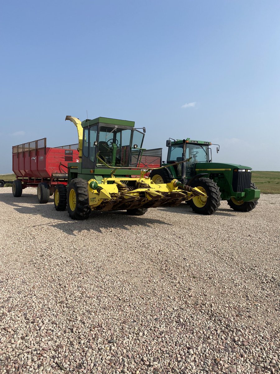 farmrjsmith's tweet photo. Slow and steady is the only pace for this operation https://t.co/hXHdD6207a