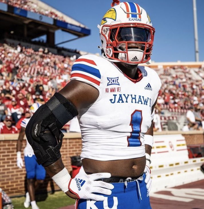 FansOfKU's tweet photo. 1 DAY UNTIL KICKOFF! https://t.co/6yTkWSXC2s