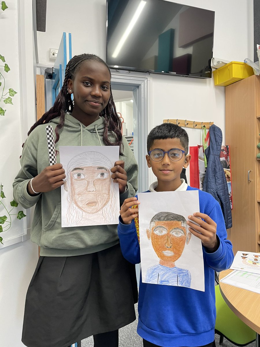 Fosse_TMET's tweet photo. We are so impressed by these two Year 6 pupils who have completed brilliant self portraits #fmart #fmpshe #fmcreative #fmenthusiasm https://t.co/GK2A3kEF12