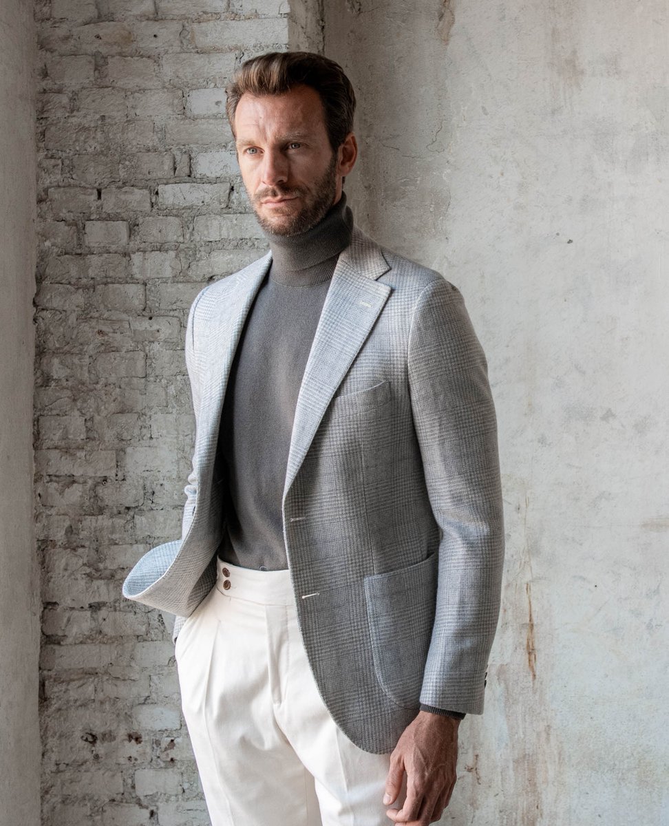 ParmaPini's tweet photo. Where timeless sophistication intersects with Italian craftsmanship: the Grey Prince of Wales Jacket.
https://t.co/bJmoT62GAt
#piniparma #fw23 #newcollections #princeofwales #mensstyles #gentlemanwithstyle #winterwardrobe #fallstyles https://t.co/U8v8by5JVS