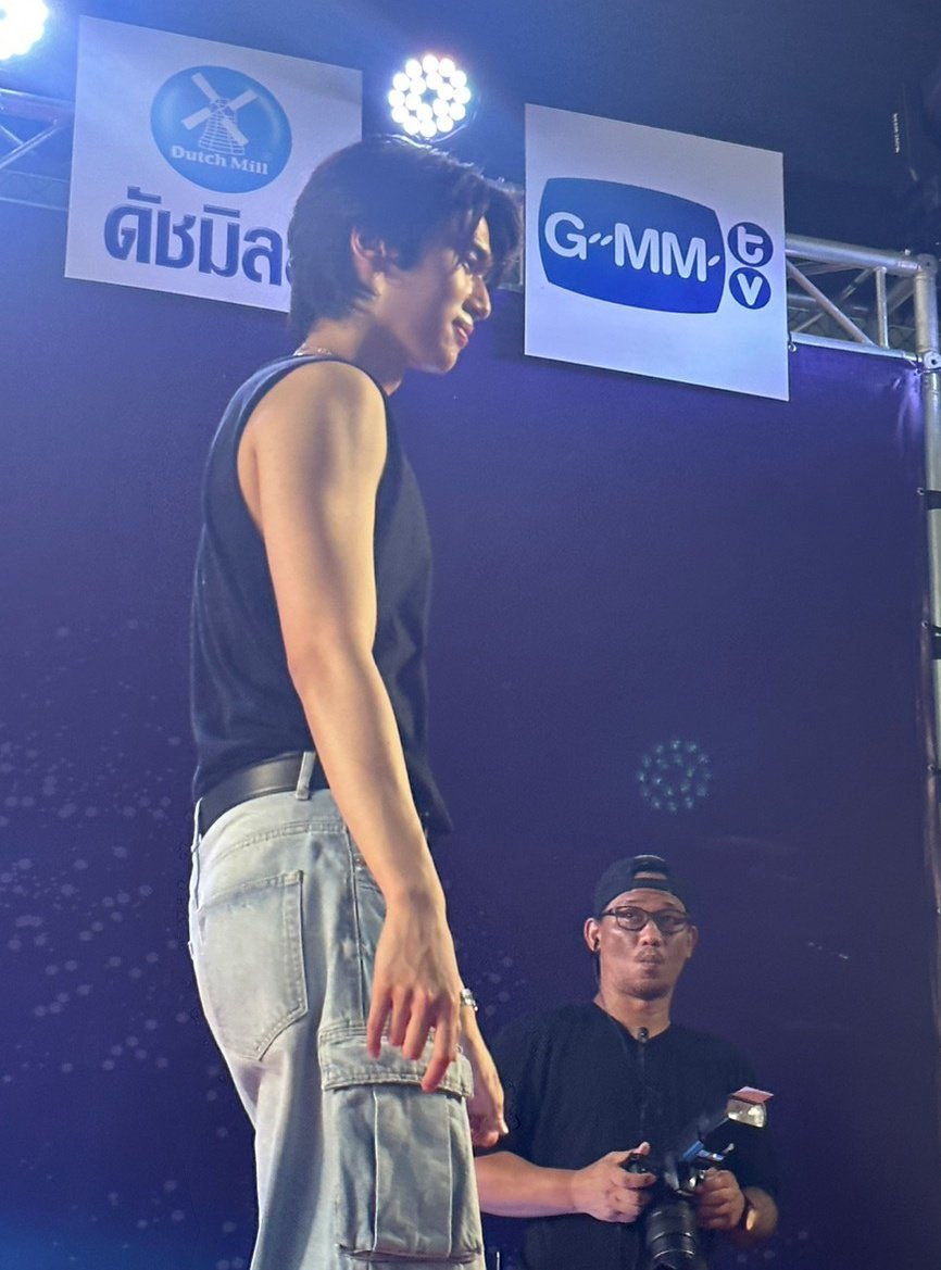 dunknatachai's tweet photo. เพิ่งเห็น555555555 https://t.co/RYMXUICoMY