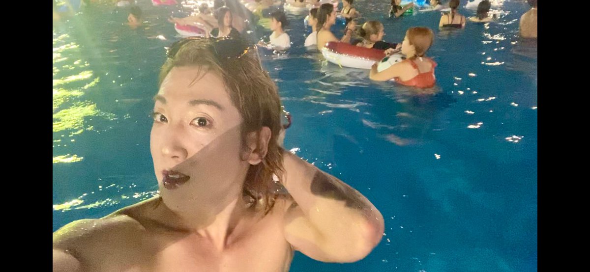 daisuke_pro's tweet photo. 🦎🍹✨🌺💕
sunset shooting 2023'
#よみうりランド
#よみうりランドプールwai
#セカンドシングル制作期間
#全米デビュー
#目指せ #ワールドツアー
#8冠 #アーティスト #弓倉真 #景山大輔
#makotoyumikura #daisukekageyama
#usdebut #sportsmodel #model #talent #musician #yokohama #tokyo https://t.co/3LFHAilacH