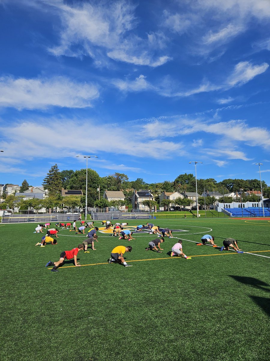 CoachPolewka's tweet photo. Coach D'Agati working with the boys today. Getting ready for regular season. https://t.co/htMx3apJEE