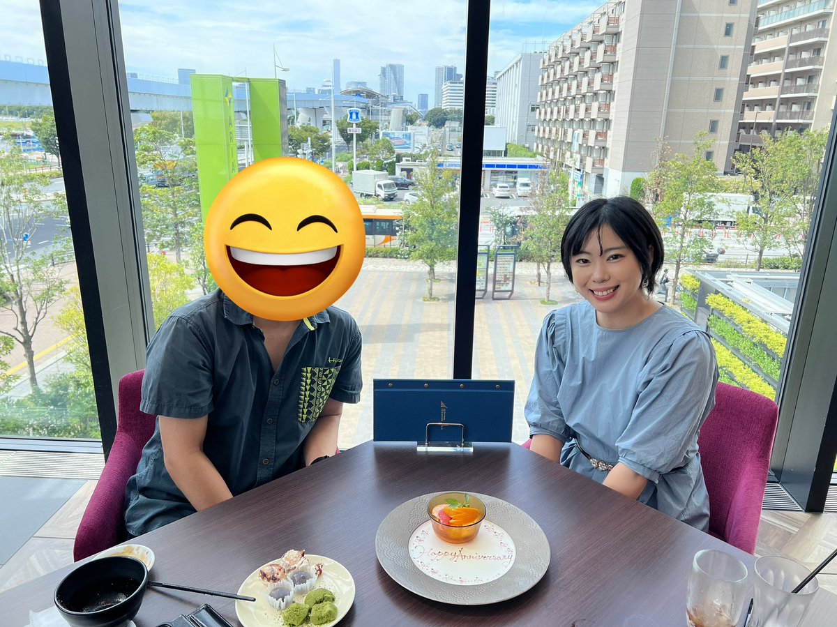 sumire_0501's tweet photo. 今日は結婚4周年記念日💍
ホテルランチして
カラオケ行って🎤
おうちでケーキでお祝い🎂
結婚式してからもう4年もたったんだなー
あっという間！ https://t.co/BQ7touEeIk