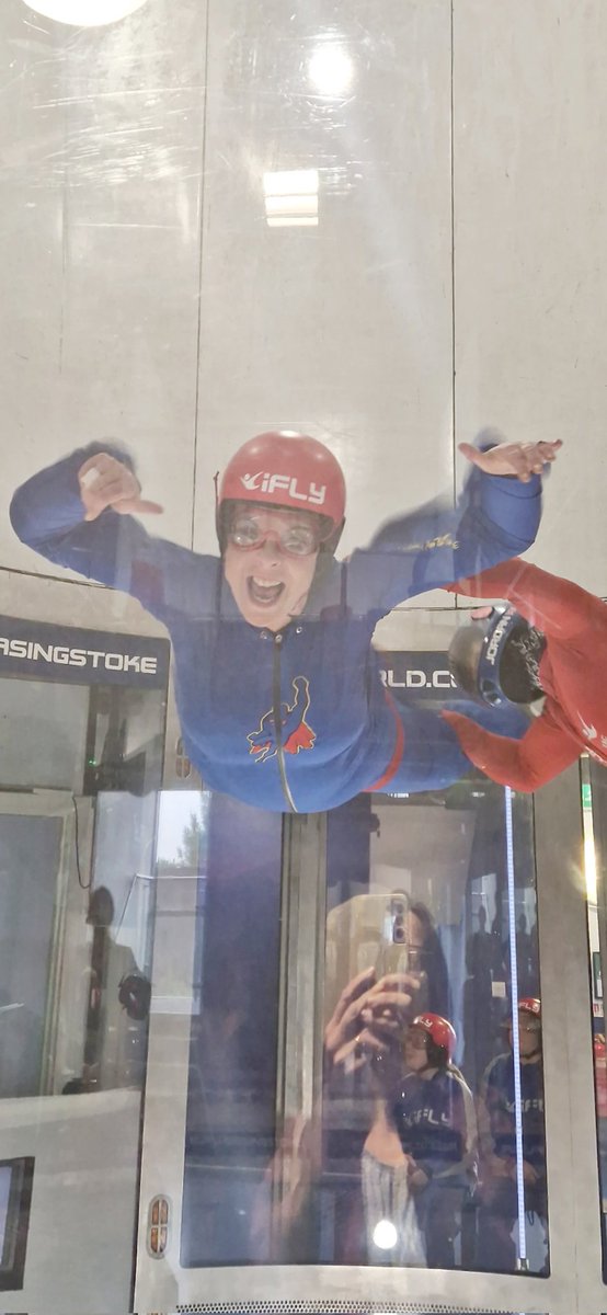 mcgoo72's tweet photo. Believe you can and you will achieve anything โค๏ธ โค๏ธ ๐ ๐ ๐ ๐ #ostomyawareness @ColostomyUK @ConvatecStomaUK @sunflwrlanyards #iflyworld #colostomybag https://t.co/SPZy3zSlcR