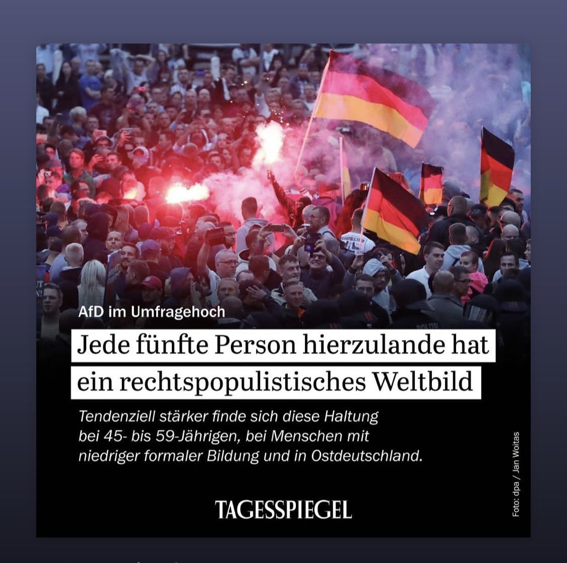 Ich kann nur immer wieder davor warnen es zu unterschätzen oder gar zu ignorieren:
Unsere Demokratie ist in so grosser Gefahr wie seit vielen Jahren nicht mehr.
Wenn wir hier immer noch verharmlosen und abwinken tragen wir selbst zu Ihrer Schwächung bei!
#wehretdenAnfängen