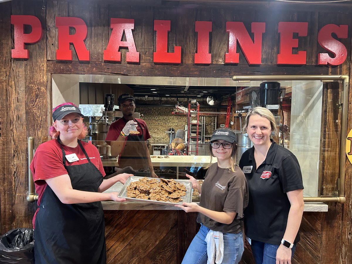 savcandy's tweet photo. We hope everyone stayed safe during Hurricane Idalia! Our Savannah stores are open today at regular hours, Charleston opening at 12 p.m., and our sweet staff can't wait to see you. Come indulge in some treats and brighten your day! 🍬
#savannahcandykitchen #savcandy #savannahga https://t.co/SpsQm0JDT2