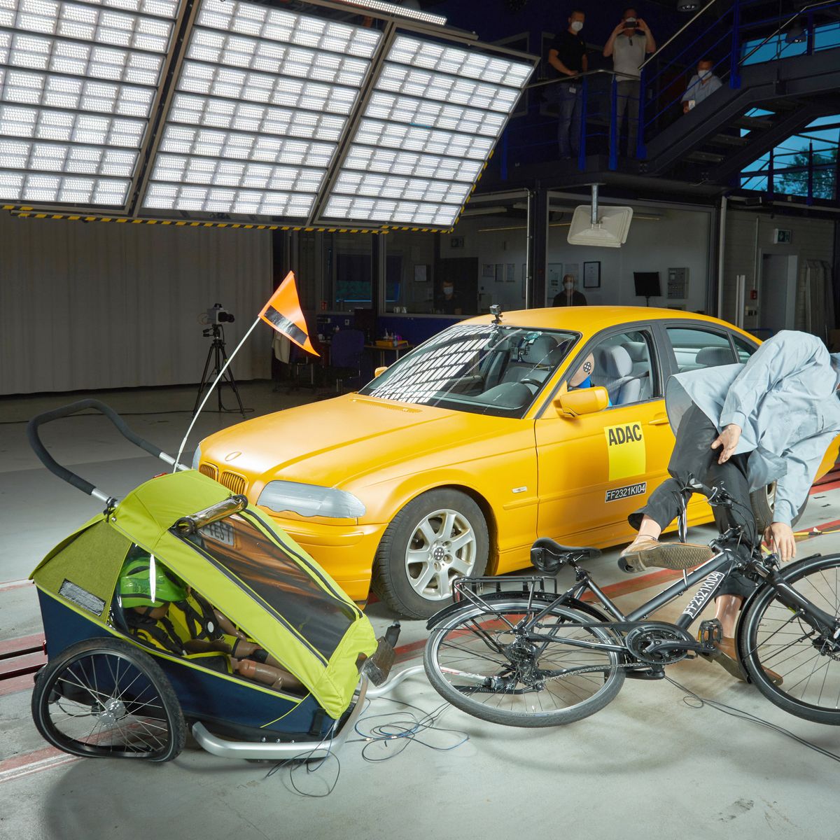 Frentzhart2's tweet photo. Es ist wie mit den unsinnigen ADAC-Tests, gäbe es weniger Autoverkehr, #Tempolimit in der Stadt, mehr Fahrradwege anstatt #Autodominanz wären Verkehrssicherheitstage unnötig
#Verkehrswende #Schreiner wird's wohl nie kapieren @SchreinerManja https://t.co/aBRub4rtRI