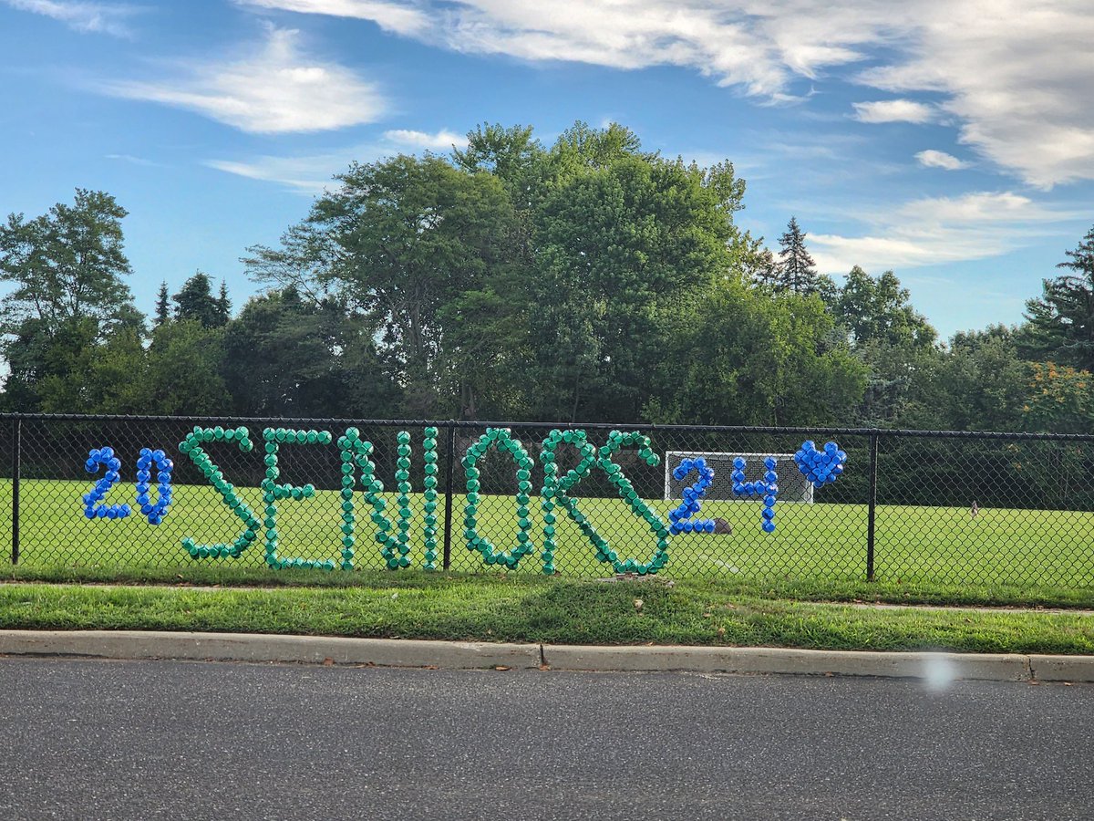 So excited for my son and his entire grade as they begin their last year at JGHS! <a href="/MrMac_JGHS/">Corey McNamara</a> <a href="/Ms_Sihksnel/">Ms. Sihksnel_JGHS</a>