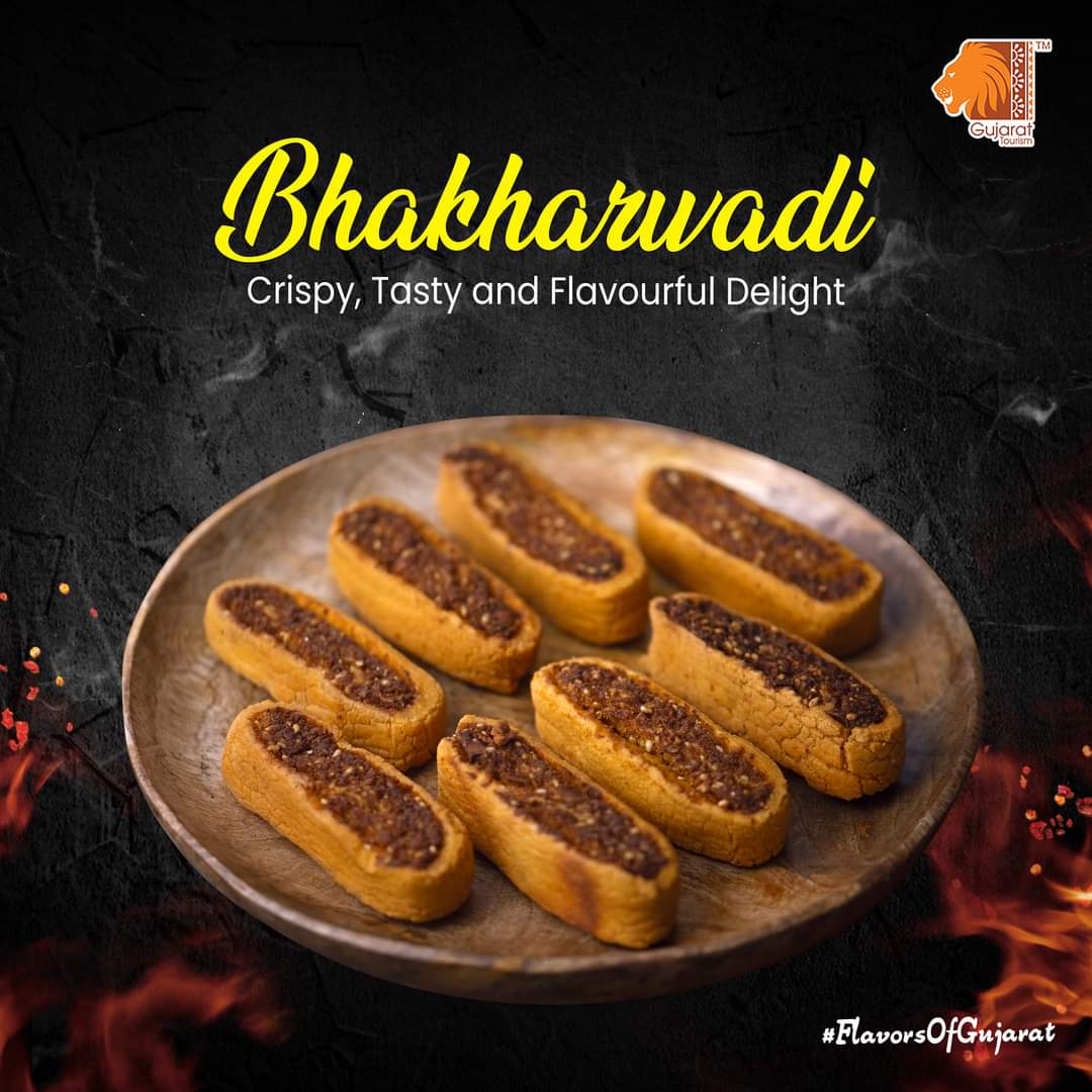 𝐁𝐡𝐚𝐤𝐡𝐚𝐫𝐰𝐚𝐝𝐢 is a beloved snack in Gujarat.

#gujarattourism #gujarat #incredibleindia #exploregujarat #dekhoapnadesh #foodheritage #foodies #foodphotography #foodwisdom #foodinstagram #Food #foodie #foodstagram #foodlover #foodbeast #insta #instadaily #instagood