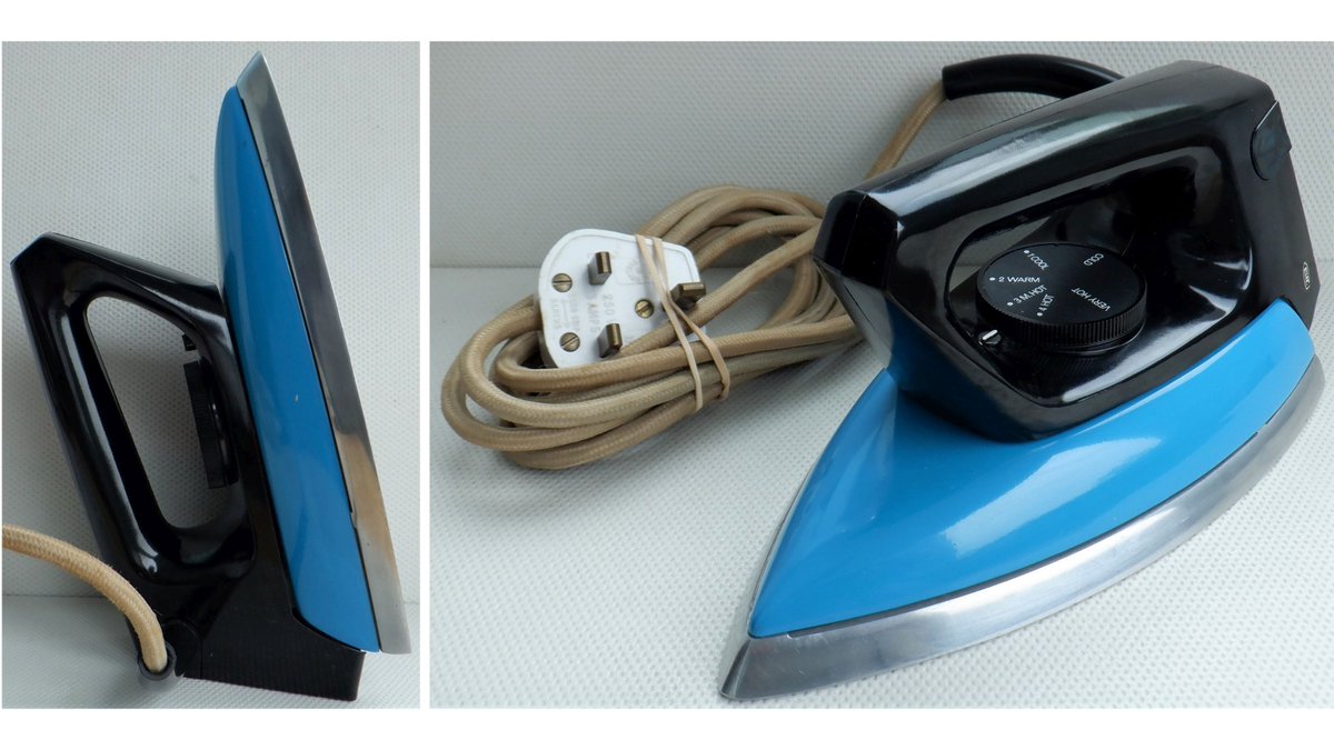 EverRotating's tweet image. A vintage 1970's Morphy-Richards iron. Model 4150. © 1971.

🛒 ebay.co.uk/itm/1662741538…
#Vintage #MorphyRichards #VintageIron #VintageProps #FollowVintage #1970s #eBay