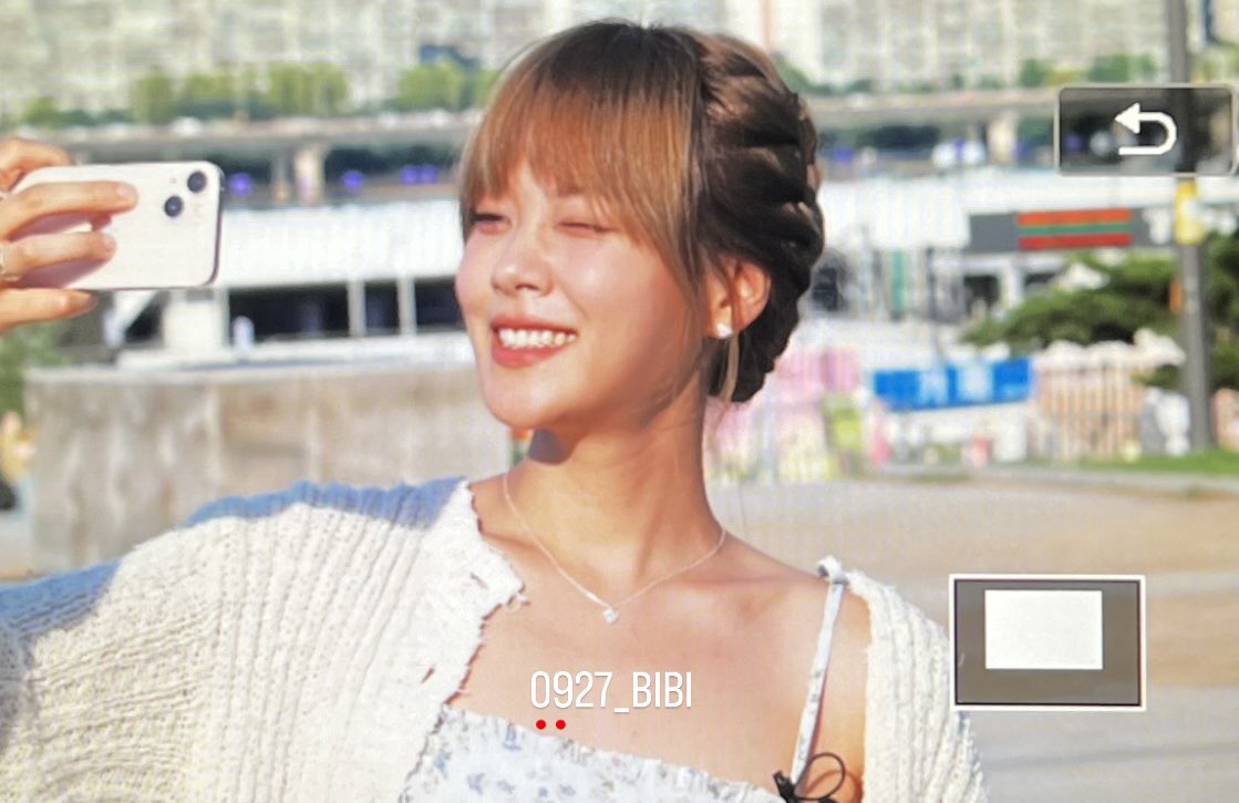 0927_BIBI's tweet photo. 230831 한강 프리허그 PREVIEW 3

#비비 #BIBI #김형서 #한강공원 https://t.co/GJc3EGuvOf