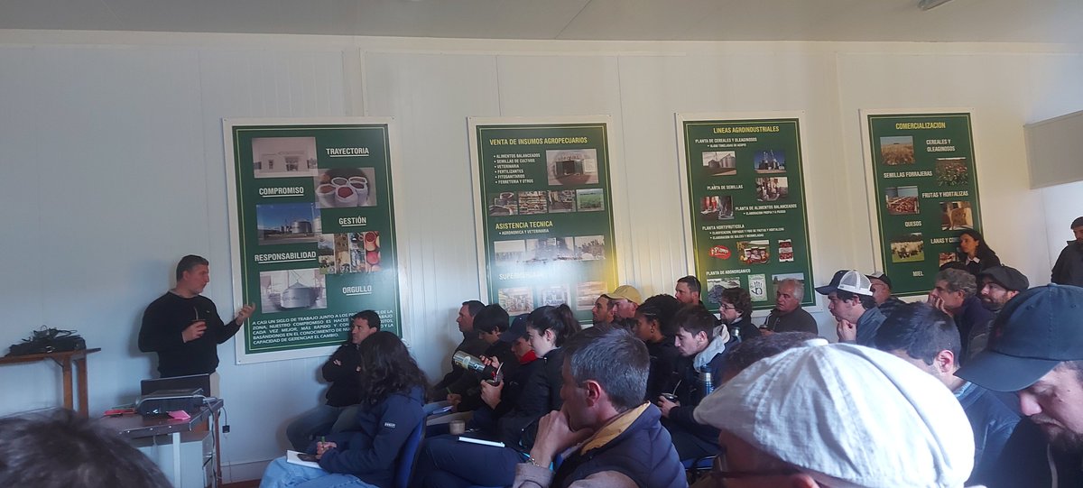 sofoval's tweet photo. Se realizó la jornada sobre reservas forrajeras a lo largo de un hermoso día con el aporte de especialistas del INIA y DLA.
Comprobamos el interés que hay sobre esta temática y lo mucho que hay para hacer en consideración a la importante inversión que implica. https://t.co/cOEwi5rfLQ