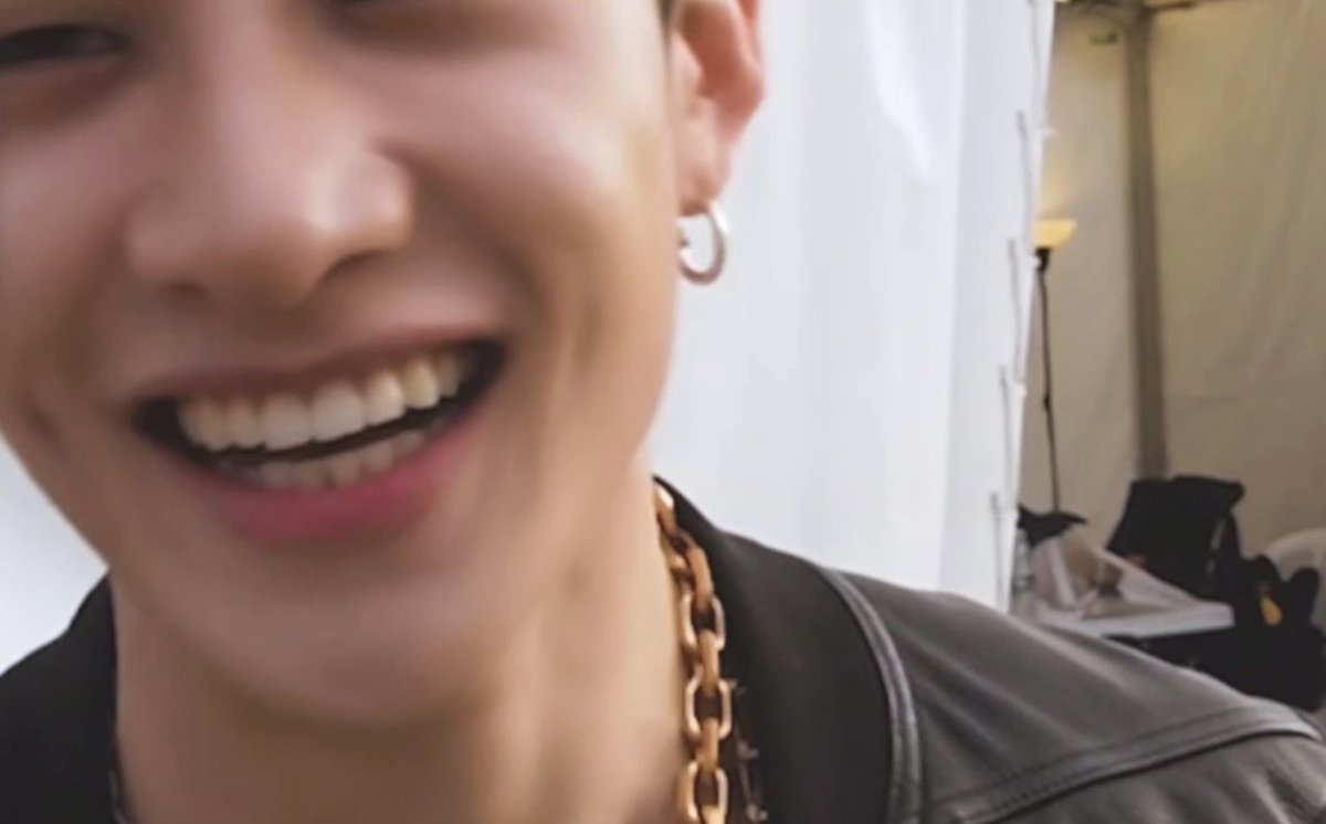 captainCB97s's tweet photo. SMILEY BANG CHAN https://t.co/C6cKuxgZIO