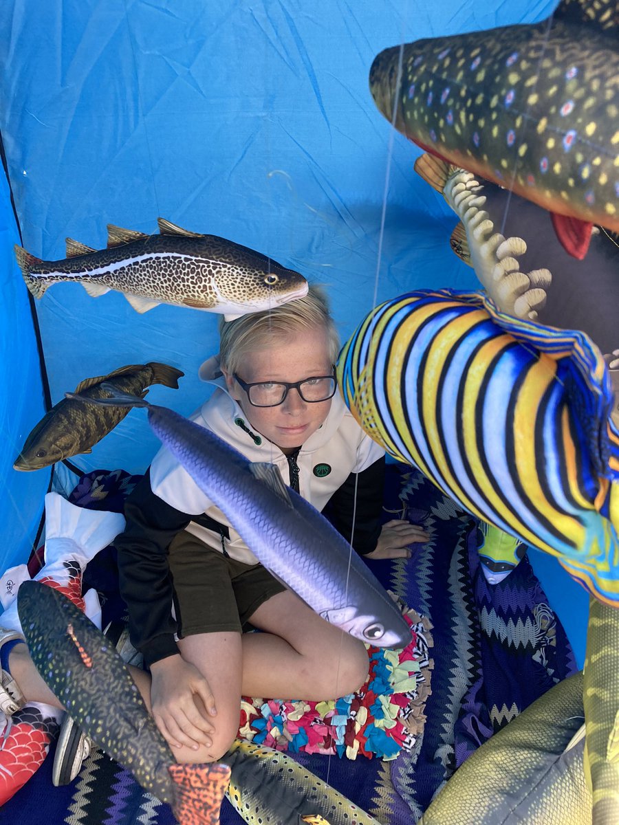 RightsClimate's tweet photo. We had a visit from The Wild Ones this afternoon. We have been working with them through the summer to design a mural and learn all about the local impact of climate change. Our podcast is now being recorded in our Whitefriargate gallery. Come share your views with us! https://t.co/latHm6OZDn