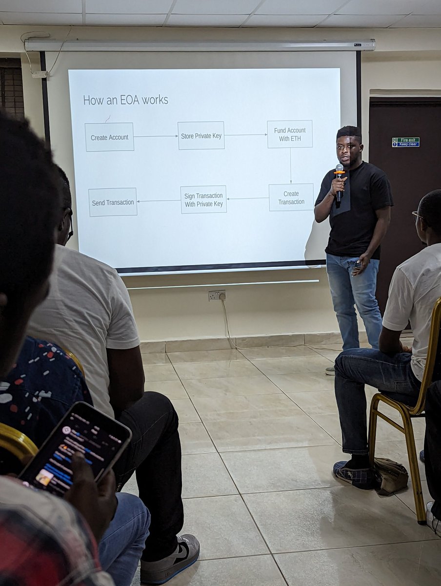 AgboolaEnny's tweet image. Reporting live from #Web3Lagos #web3lagosconference