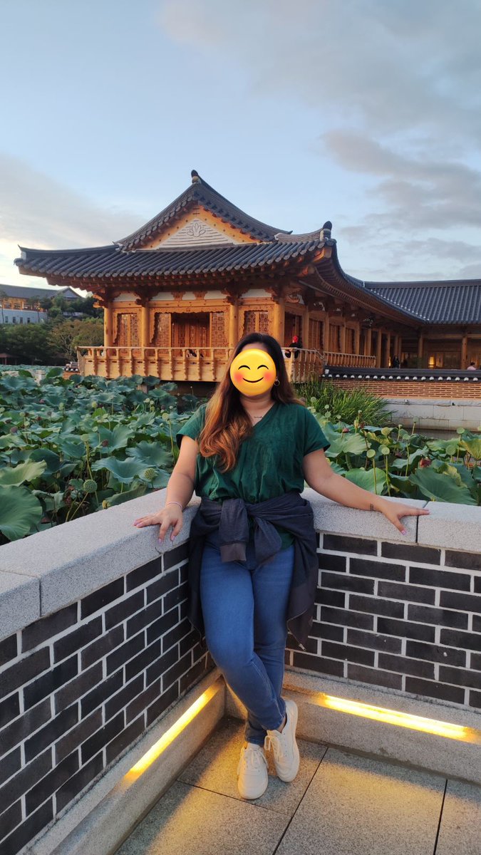 4th day in SoKor! 8 days pa kong lalamon nang lalamon! Good luck talaga sa timbang ko pag-uwi. 😅

So happy that my first ever out-of-the country trip is in Koreaaaaaa. 🫰🥹