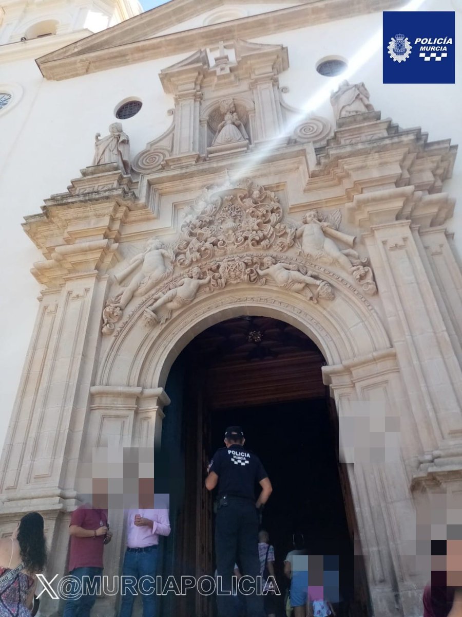 MurciaPolicia's tweet photo. Todo preparado para acompañar a nuestra Patrona, la Virgen de la Fuensanta a  la Catedral, #Murcia . https://t.co/4qeJD8BavG