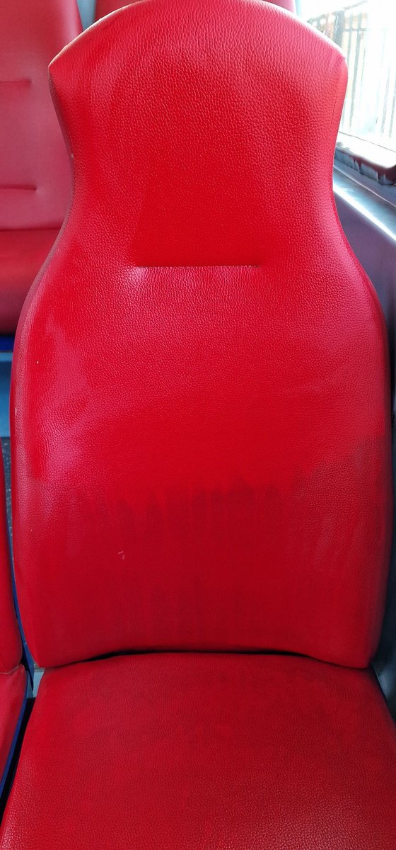 Jonny_118_118's tweet photo. Beachcomber 890, getting a deep clean this afternoon whilst covering the day shift. A great 50/50 showing the dirt trapped in the seats ๐
#clean #valeter #bus #beachcomber #eastyorkshire #Northyorkshire #Scarborough #EYMS #OpenTop #seaside #Yorkshirecoast https://t.co/u2TduRfAlL