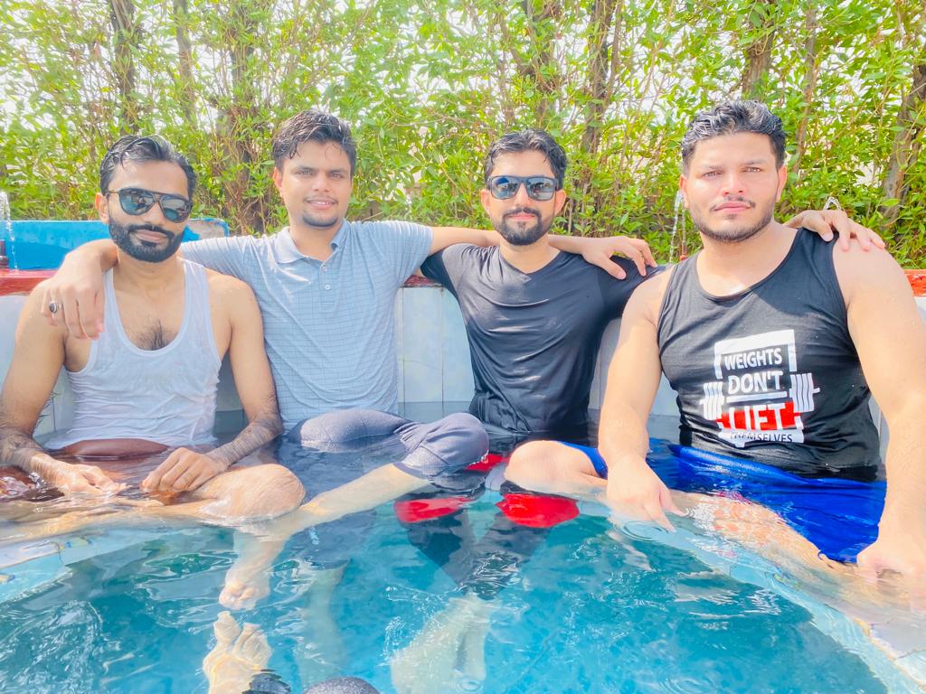 SheikhSheraz_1's tweet image. Had a blast at my friend&apos;s farm house for a pool party with the gang! 🏊‍♂️🎉 Loads of fun, laughter, and amazing memories. Check out these awesome pictures from the day.

 #PoolPartyFun #GoodTimes #MemoriesMade #poolparty #swimming #fun #Enjoyment