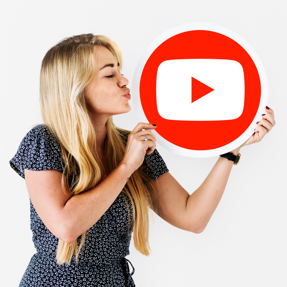 yuthear's tweet photo. Views: The total number of times a video has been played. For example, a video with 10,000 views has been played 10,000 times. https://t.co/qX7UIXxIgG