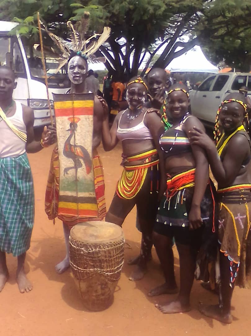 Omeri_meri's tweet photo. So proud to see culture being carried down to the young ones,Abim P/S Performing the Bul Dance....aka #MyelBul in Hoima, a traditional dance of the #Jo-abwor people of Abim District.
#LuoRevolution
#Culture
#ExploreUganda https://t.co/2zsXCkzoTV