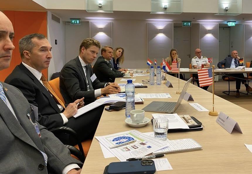 ASW_SOLIC's tweet photo. This week SO/LIC and 🇳🇱@Defensie
co-hosted the second meeting of like-minded countries on civilian harm mitigation and response. @DeptofDefense continues to work closely with our international partners as we implement the #CHMRAP. https://t.co/vhFjpB98zZ