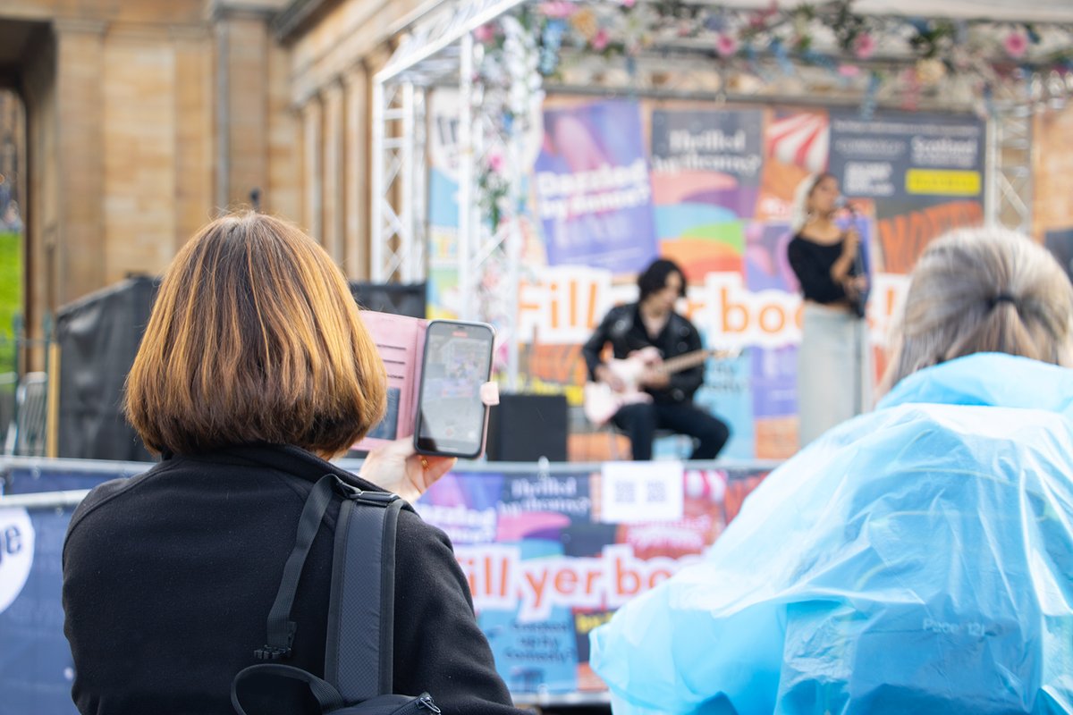 edfringe's tweet photo. The Edinburgh Fringe is proud to provide a stage for artists from the local community to share their work.

A huge thank you to @balfourbeatty for their support and to all the artists who took part in the Community Stage takeover last week 🌟

🎤 @GrantonYouth @InterculturalYS https://t.co/TMLy9PSBdJ