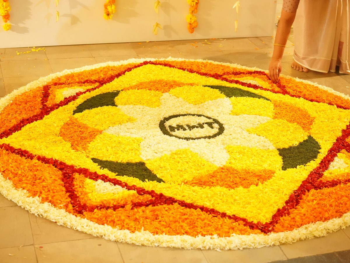 mwtglobalacdemy's tweet image. As the festive spirit envelops us, we stand together in awe. 
Illuminating this special day with joy, honoring traditions that connect us.
Each member&apos;s contribution is a chapter in the story of this remarkable celebration. 
#mwtacademy #FestiveUnity #EmbraceTraditio